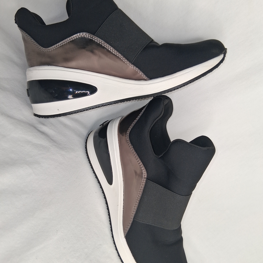Stylish Black and Brown Women's Sneakers